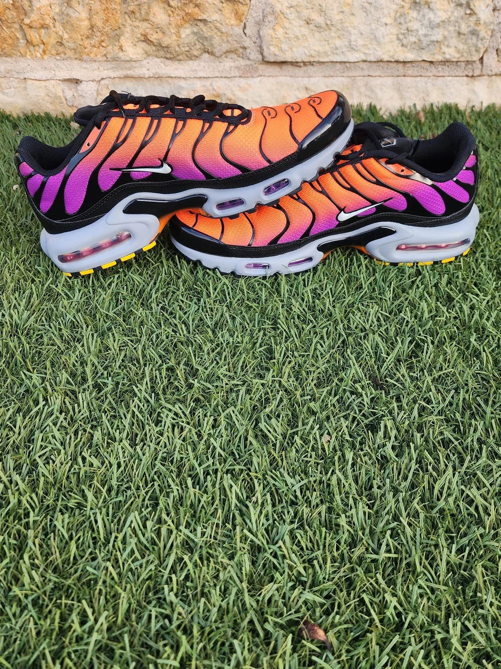 Nike Air Max Plus TN Gradient Flame Running Shoes - Purple Orange Pink Yellow - Picture 5 of 8
